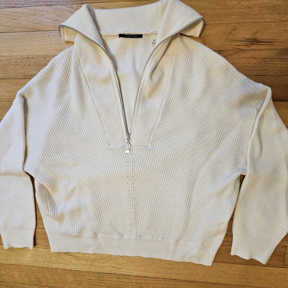Tahari Women's Cream White Half-Zip Ribbed Sweater Size S Casual Chic Preppy